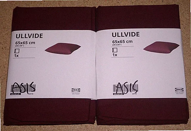 (2 Set) IKEA ULLVIDE Pillowcase Deep Red 26x26" Cotton 305.581.29