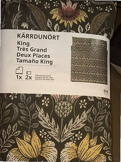 IKEA BRAND NEW KARRDUNORT KING DUVET COVER AND pillowcase(s)