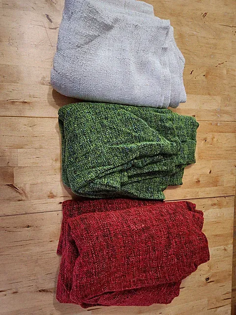 Ikea Gurli Throw Blanket 47"X71" RARE RETIRED Colors avail: Red Green White NWT