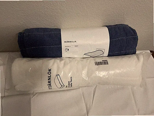 NEW Ikea stjarnlok Twin bed mattress protector and Bedspread.